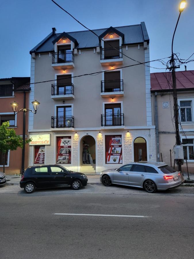 Lux Apartmani Bajova Cetinje Exterior foto